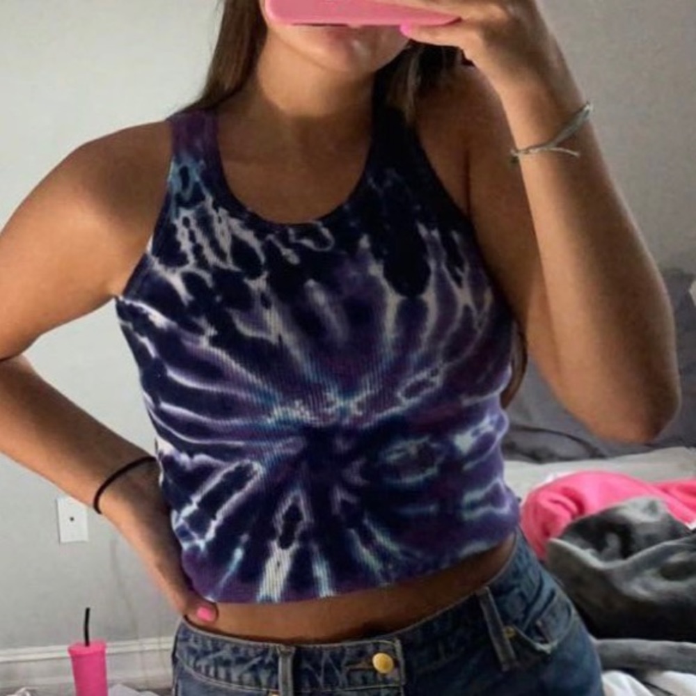 Cropped tie dye tank top
